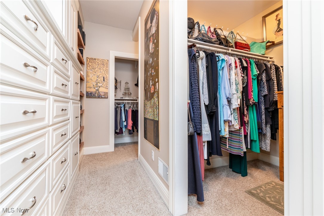 26161 Shaker Boulevard Beachwood OH 44122