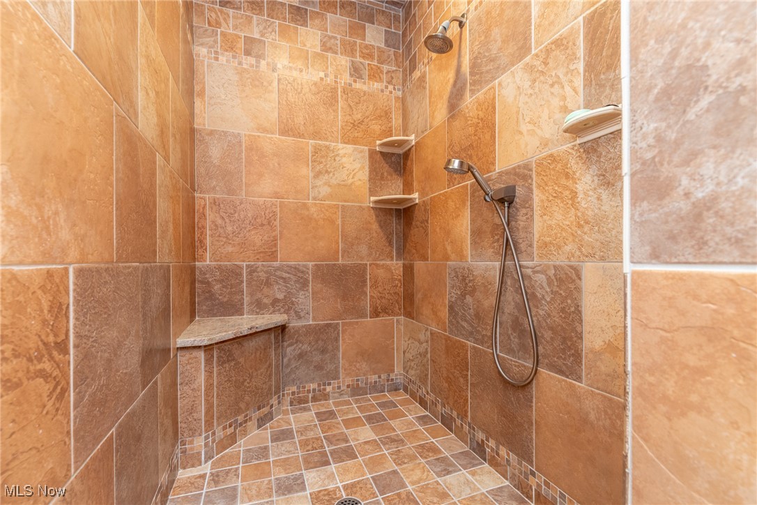 26161 Shaker Boulevard Beachwood OH 44122