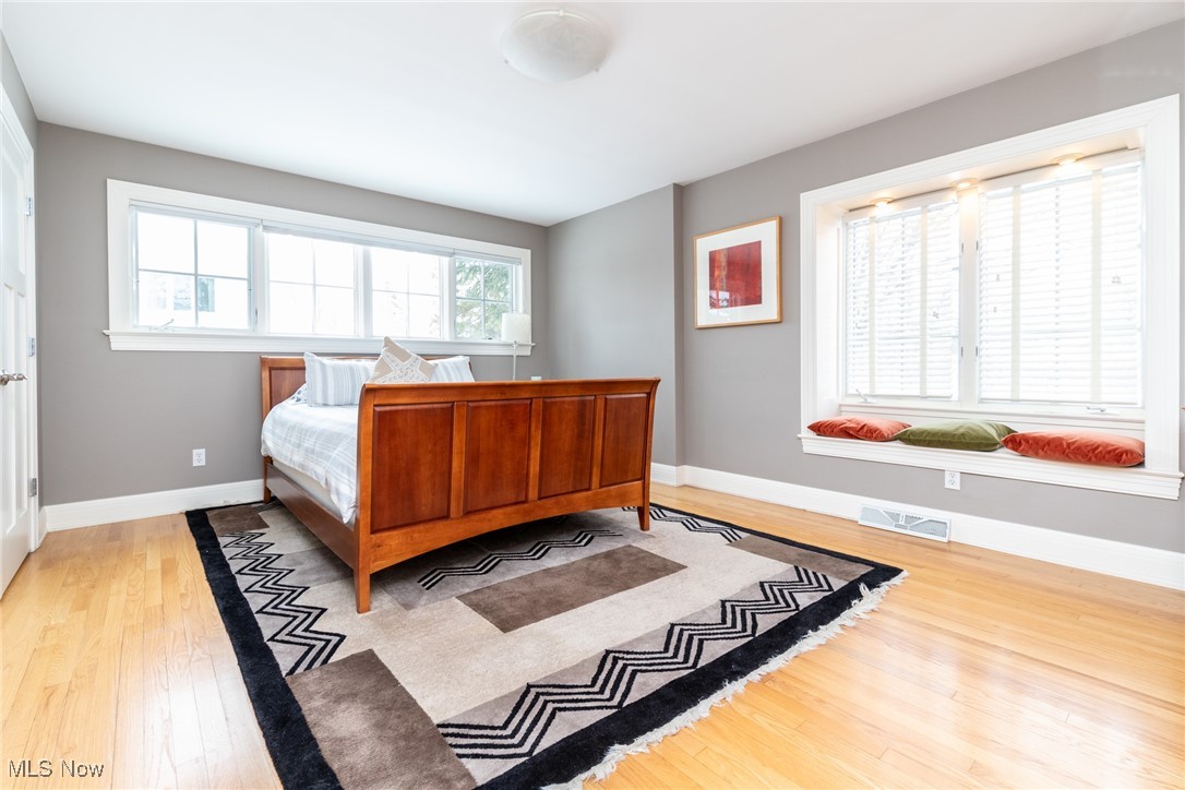 26161 Shaker Boulevard Beachwood OH 44122