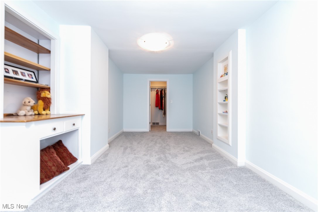 26161 Shaker Boulevard Beachwood OH 44122