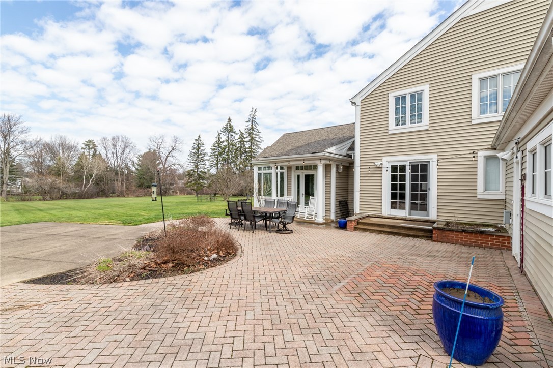 26161 Shaker Boulevard Beachwood OH 44122