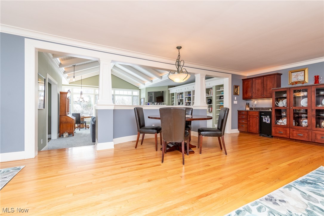 26161 Shaker Boulevard Beachwood OH 44122