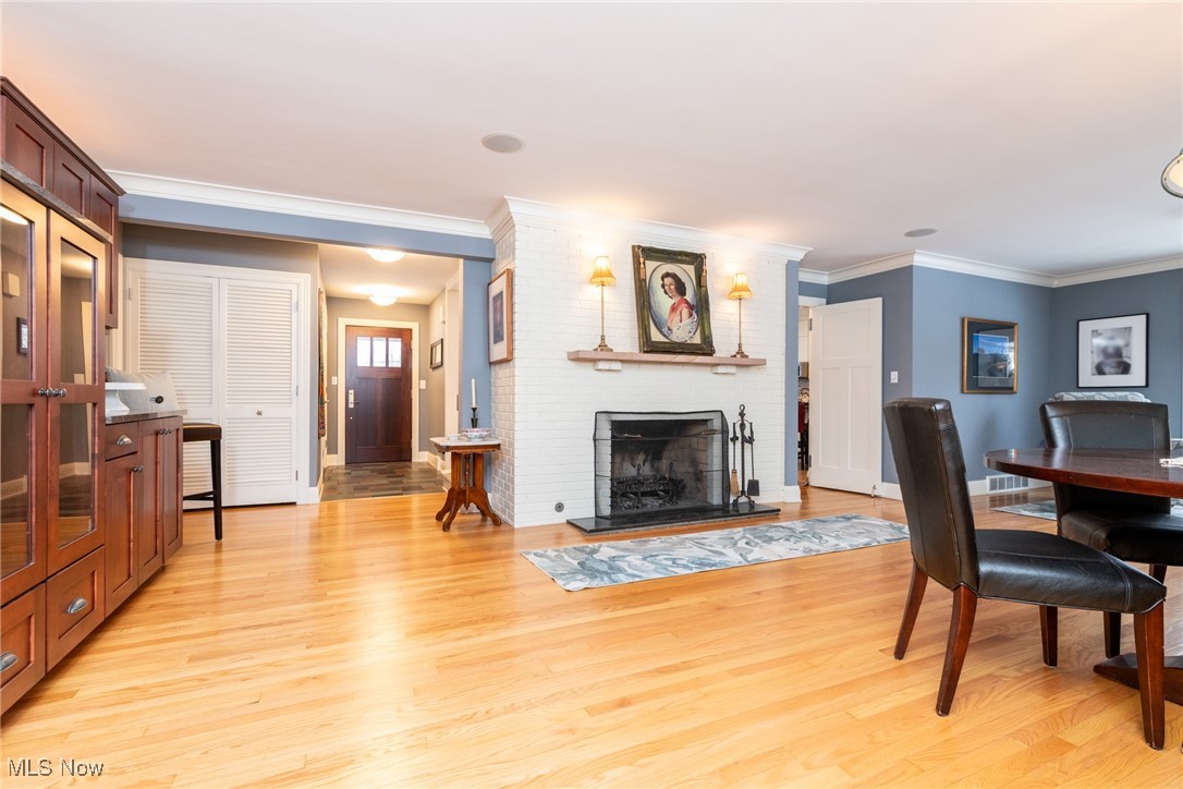 26161 Shaker Boulevard Beachwood OH 44122