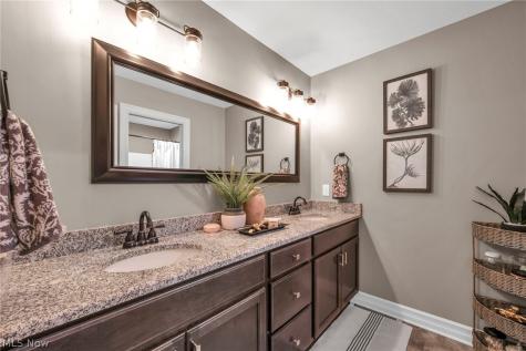 4079 Deer Lake Drive Medina OH 44256