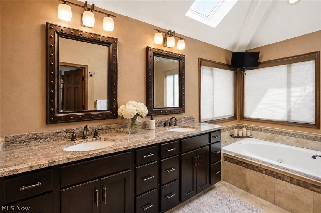 5743 Williamsburg Drive Highland Heights OH 44143