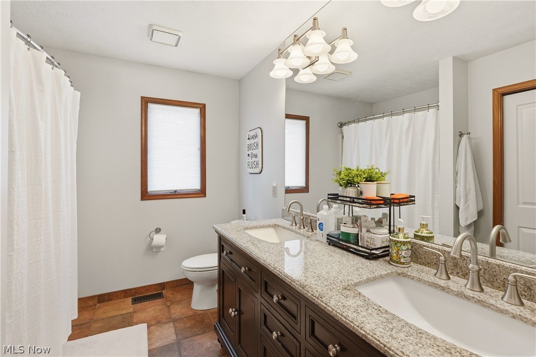 5743 Williamsburg Drive Highland Heights OH 44143