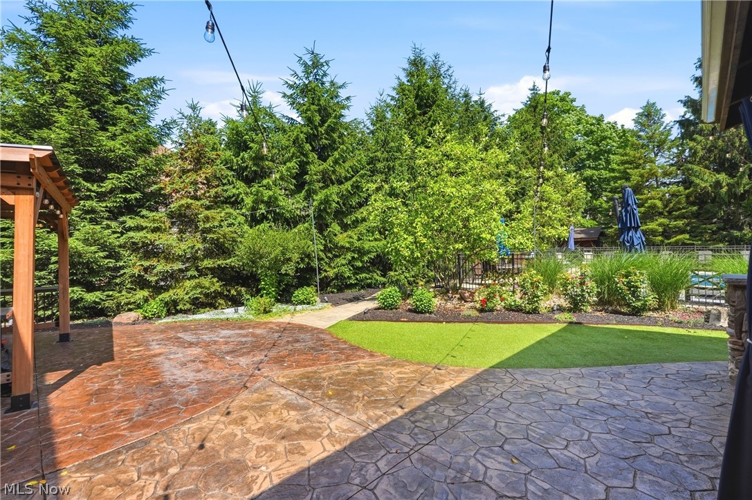 5743 Williamsburg Drive Highland Heights OH 44143