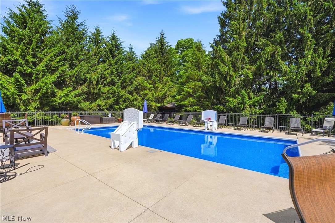 5743 Williamsburg Drive Highland Heights OH 44143