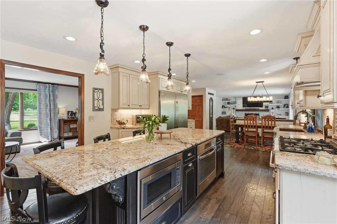 5743 Williamsburg Drive Highland Heights OH 44143