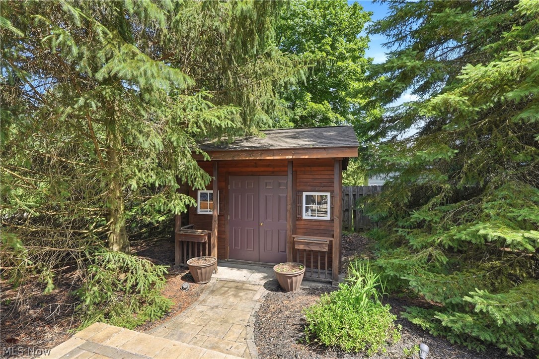 5743 Williamsburg Drive Highland Heights OH 44143