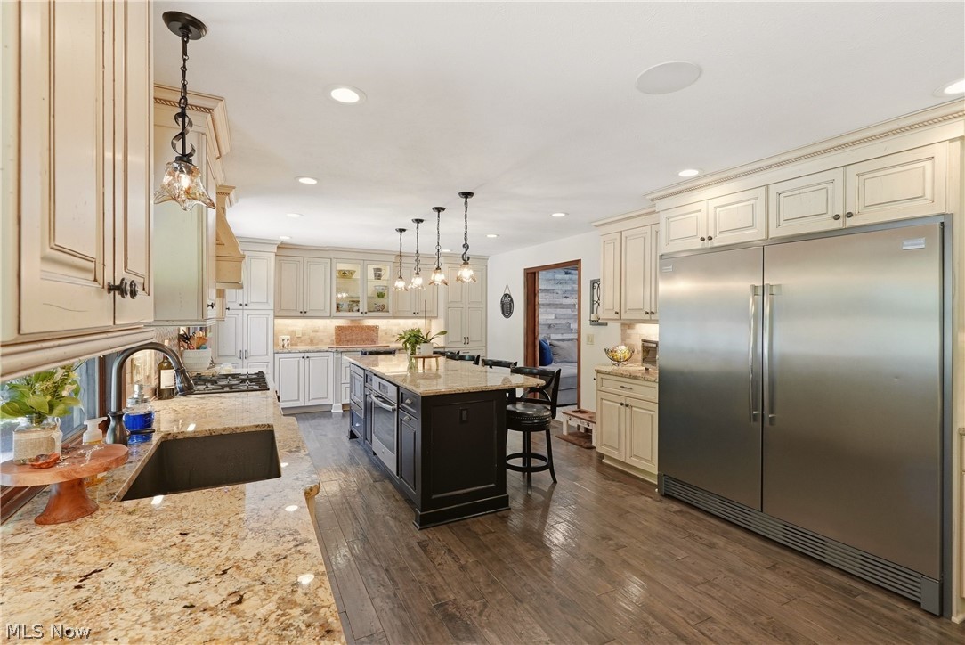 5743 Williamsburg Drive Highland Heights OH 44143