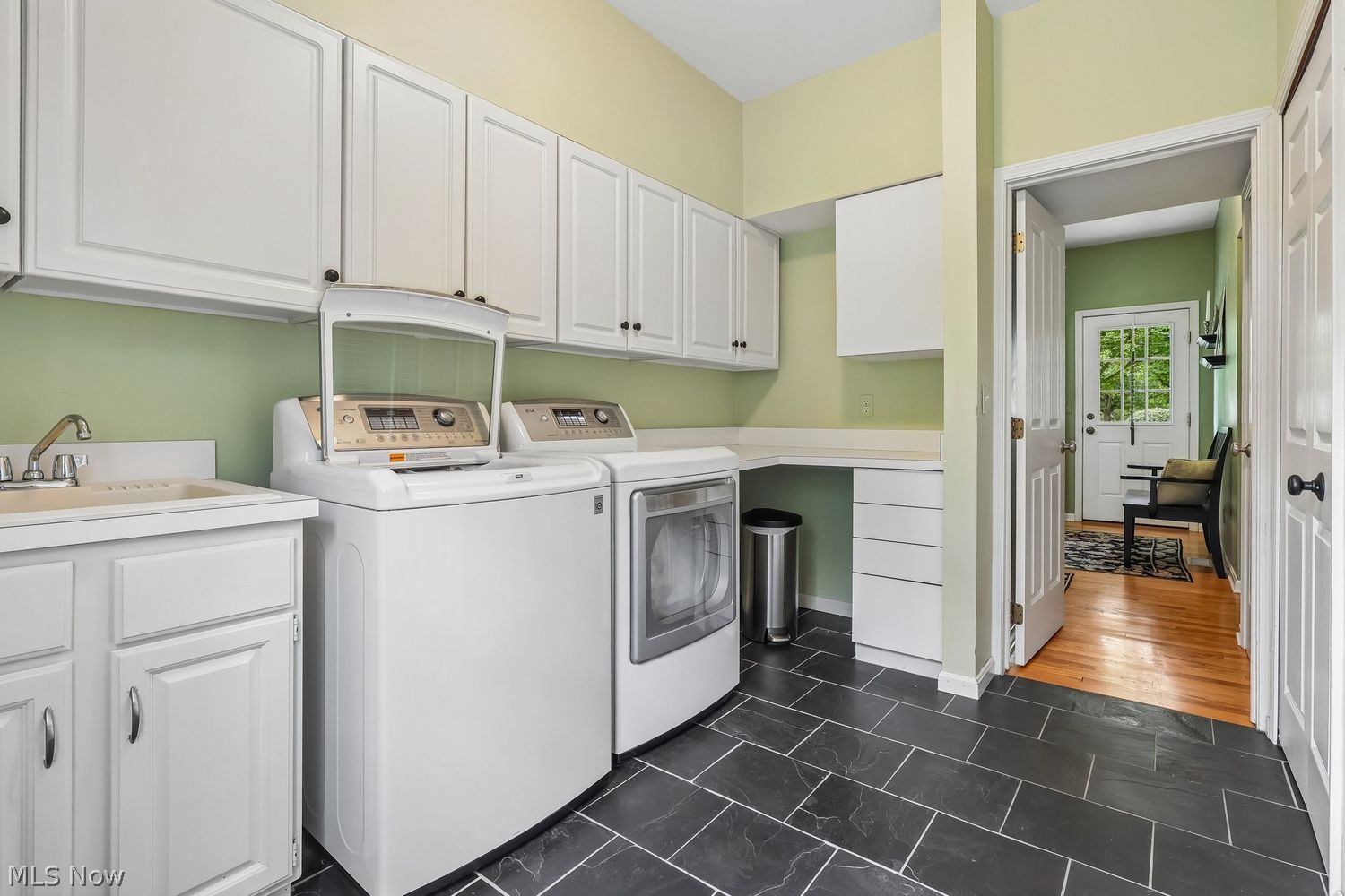 327 Whitetail Drive Chagrin Falls OH 44022