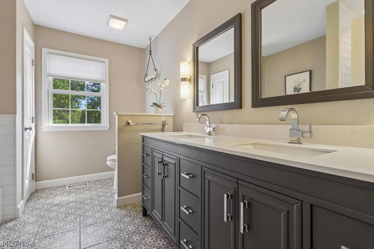 327 Whitetail Drive Chagrin Falls OH 44022