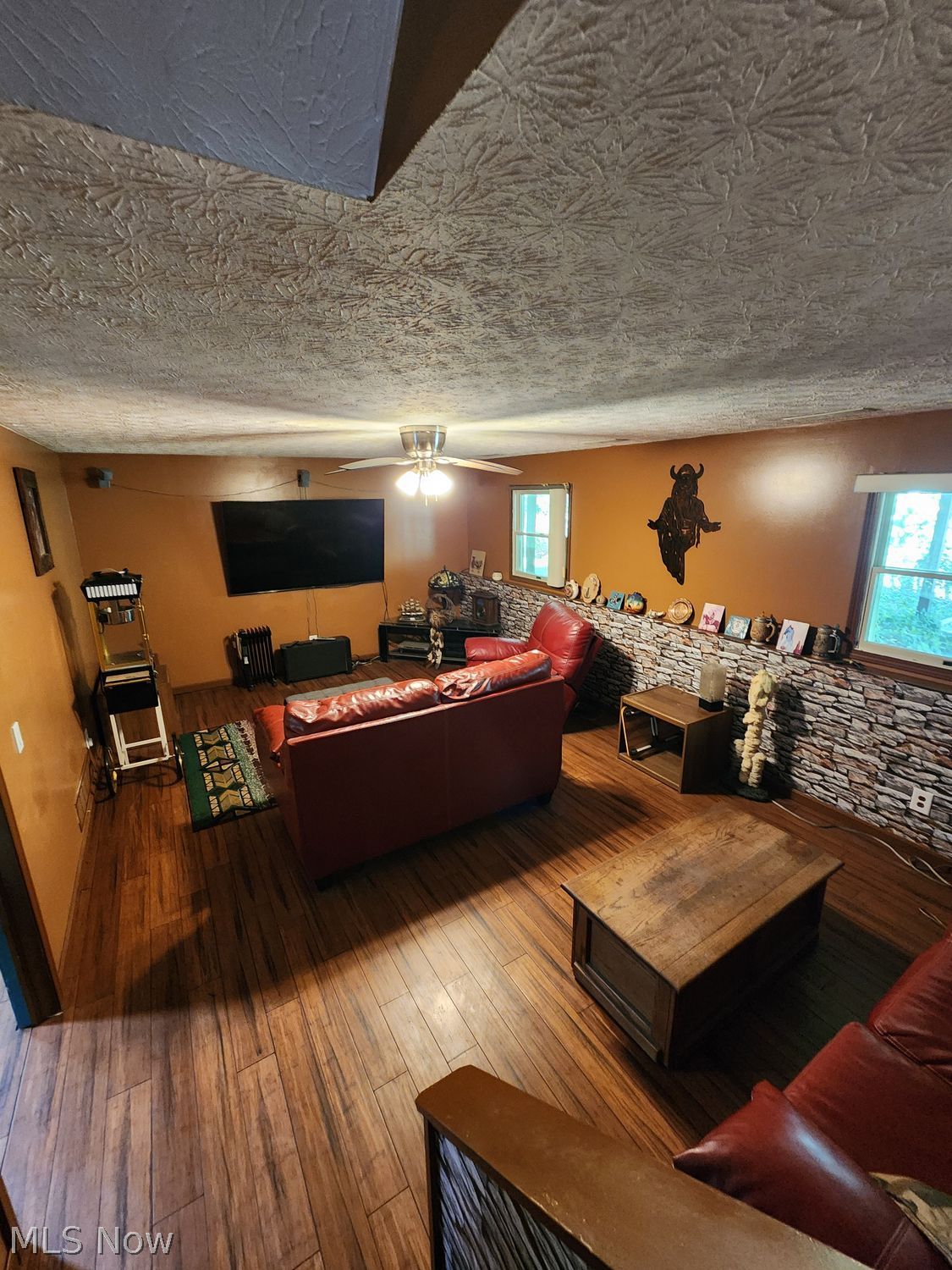 1220 Whispering Pines Lane SW Dellroy OH 44620