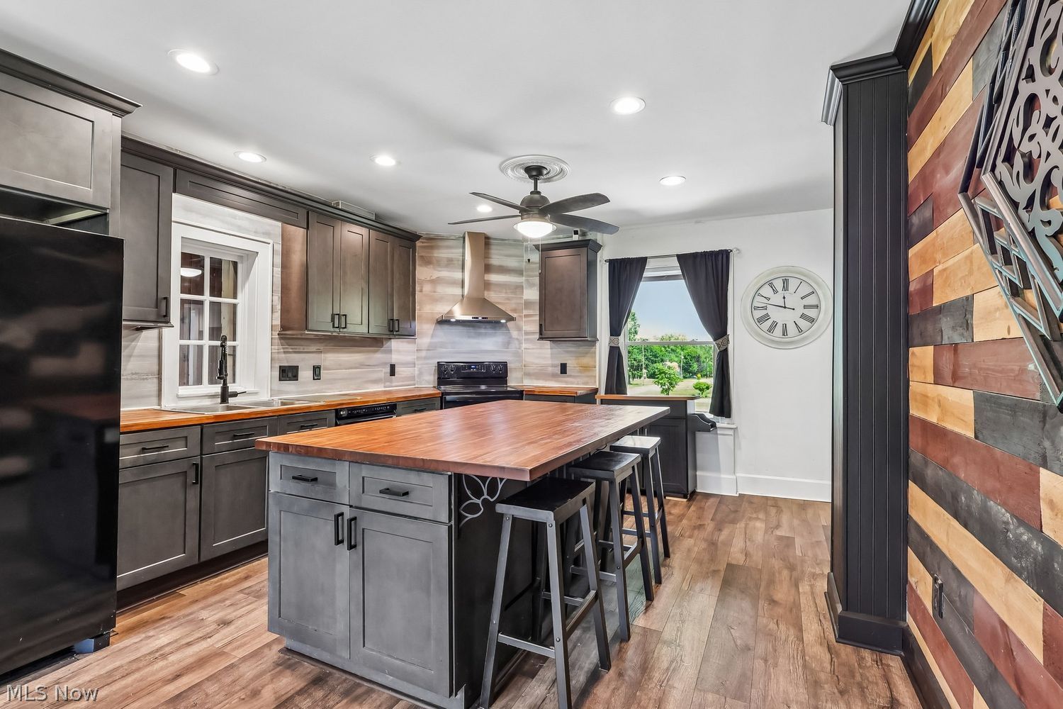 3405 Lincoln Street E Canton OH 44707