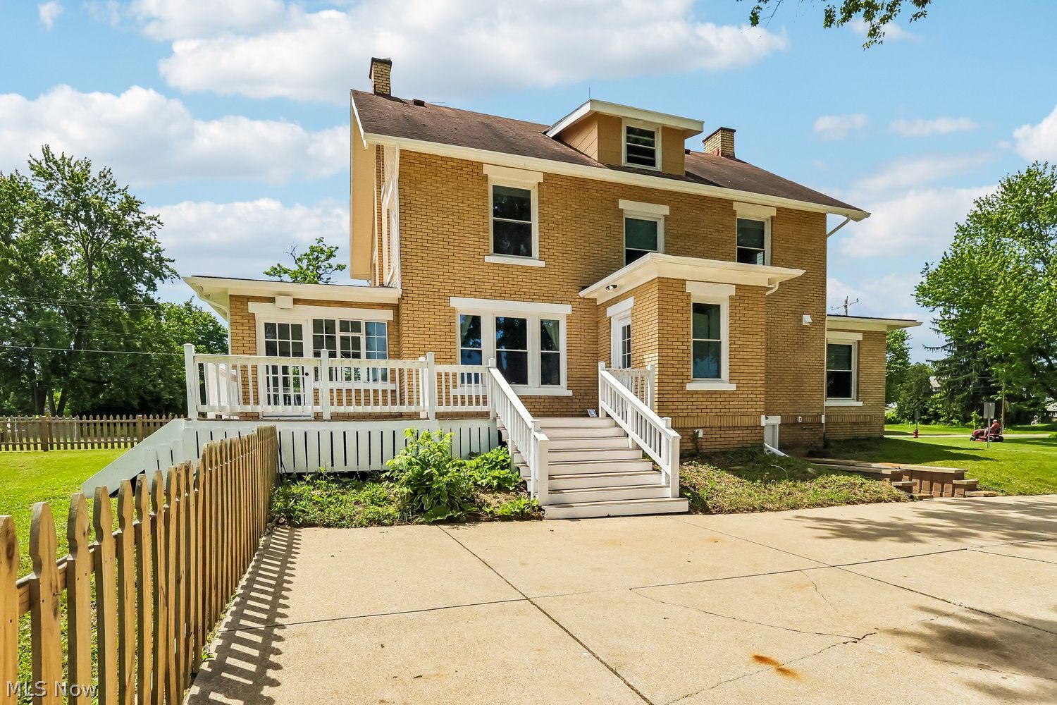 3405 Lincoln Street E Canton OH 44707