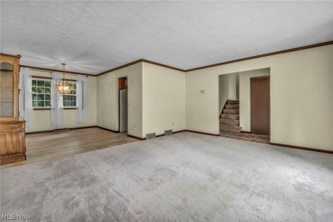 2725 Roberts Avenue NW Canton OH 44709