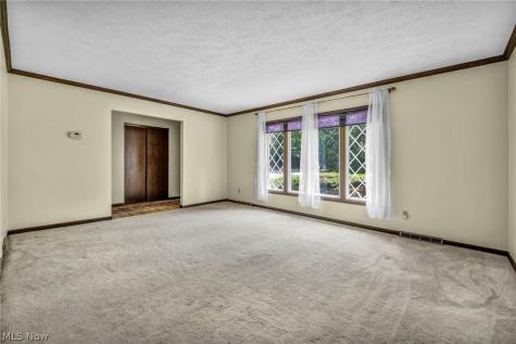 2725 Roberts Avenue NW Canton OH 44709