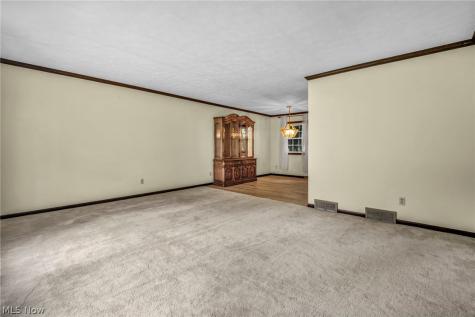 2725 Roberts Avenue NW Canton OH 44709