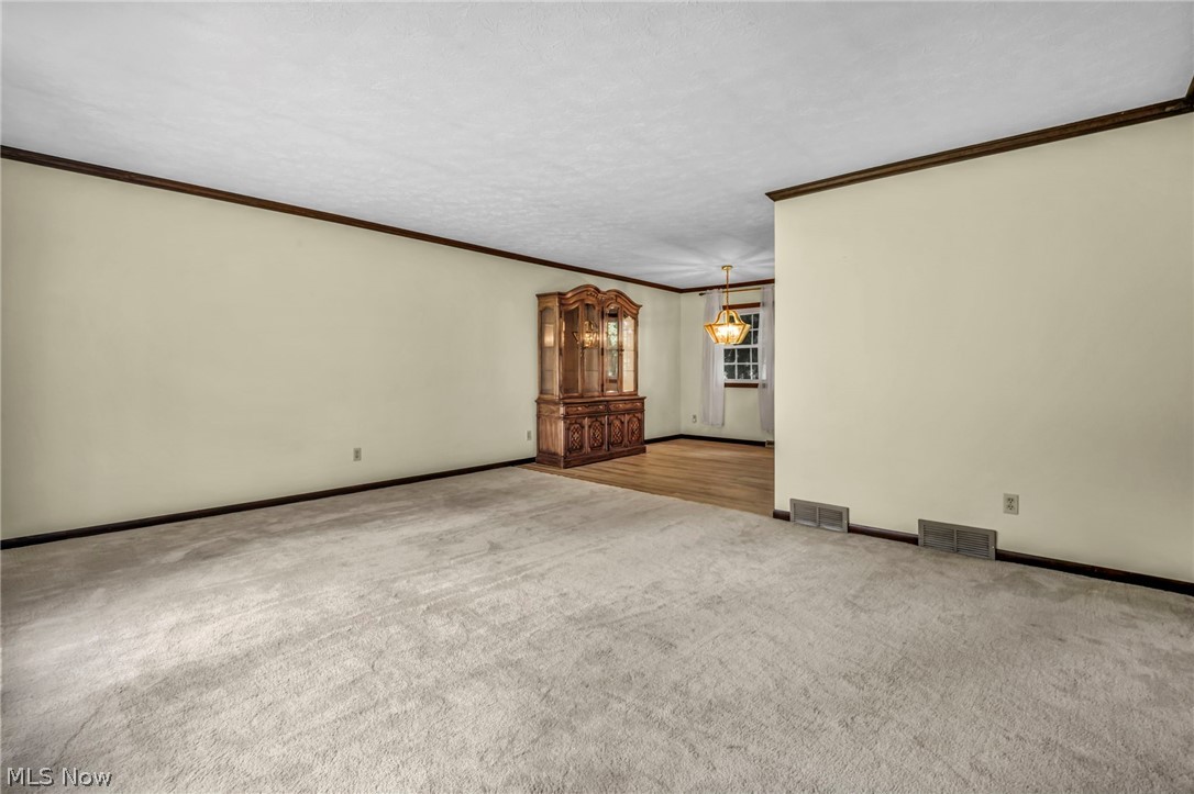 2725 Roberts Avenue NW Canton OH 44709