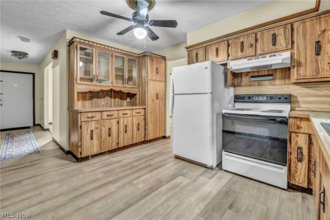 2725 Roberts Avenue NW Canton OH 44709