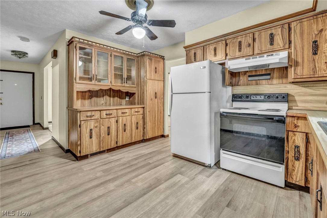 2725 Roberts Avenue NW Canton OH 44709