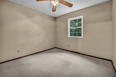 2725 Roberts Avenue NW Canton OH 44709