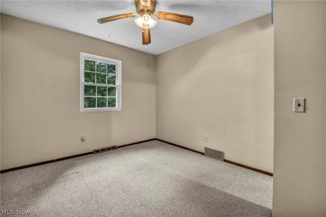 2725 Roberts Avenue NW Canton OH 44709