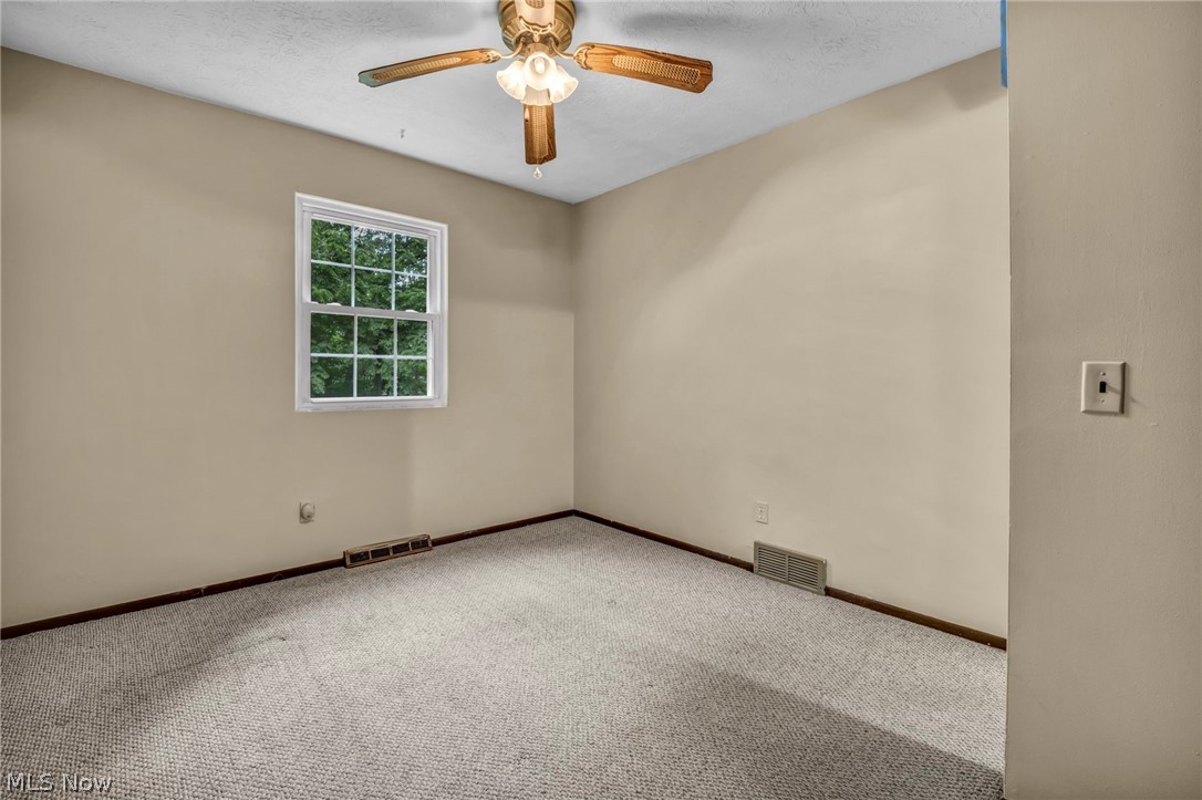 2725 Roberts Avenue NW Canton OH 44709