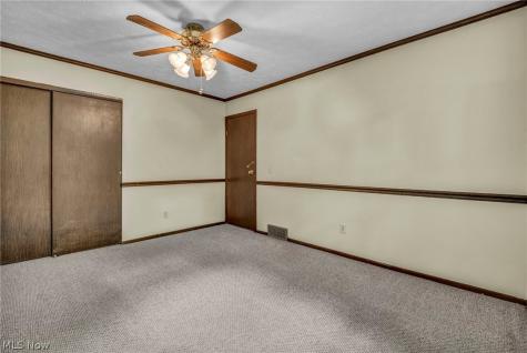 2725 Roberts Avenue NW Canton OH 44709