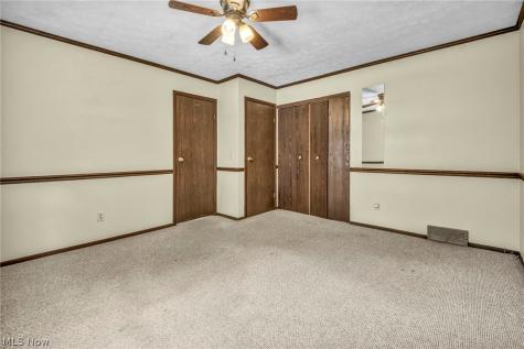 2725 Roberts Avenue NW Canton OH 44709