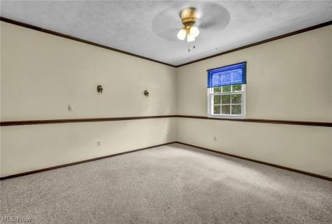 2725 Roberts Avenue NW Canton OH 44709