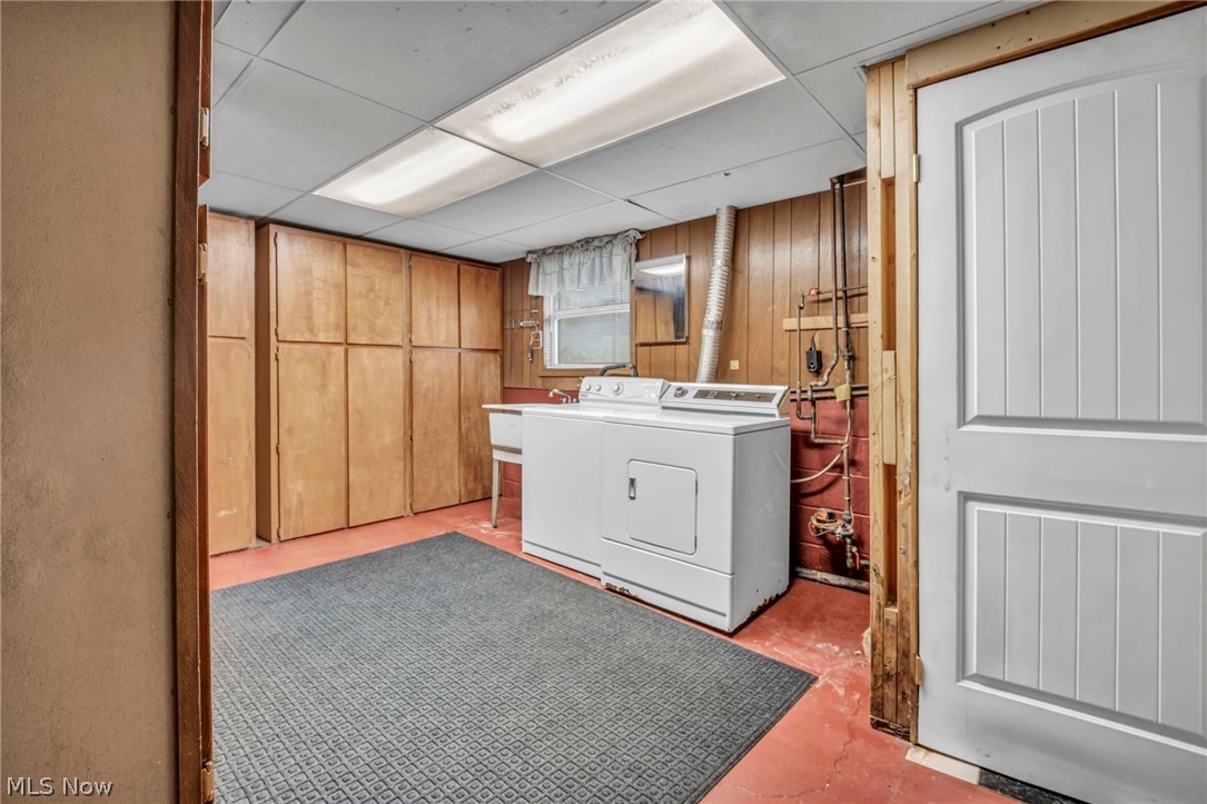 2725 Roberts Avenue NW Canton OH 44709