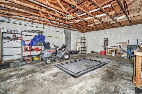 2725 Roberts Avenue NW Canton OH 44709