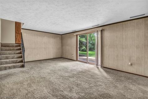 2725 Roberts Avenue NW Canton OH 44709
