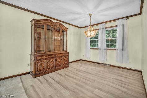 2725 Roberts Avenue NW Canton OH 44709