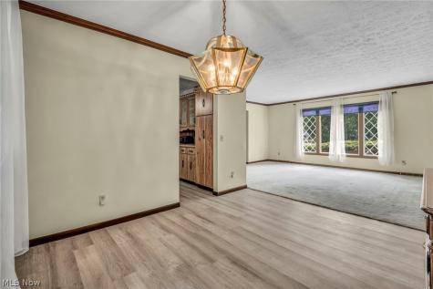 2725 Roberts Avenue NW Canton OH 44709