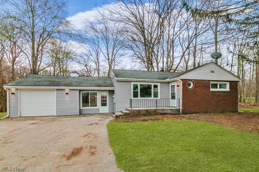 5220 North Ridge W Saybrook OH 44004