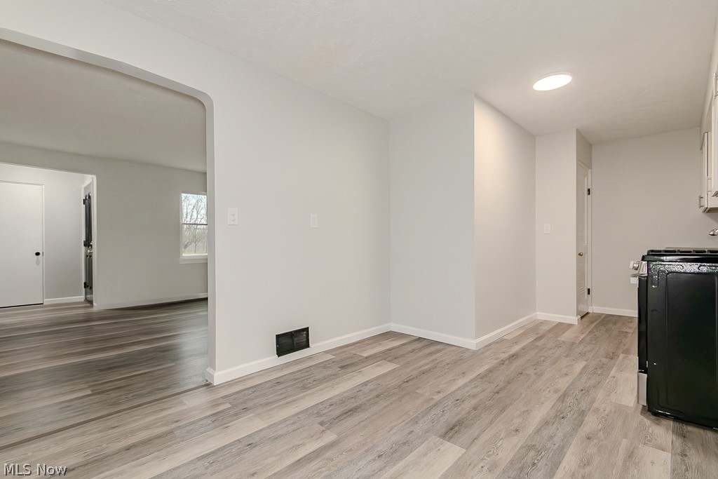 5220 North Ridge W Saybrook OH 44004
