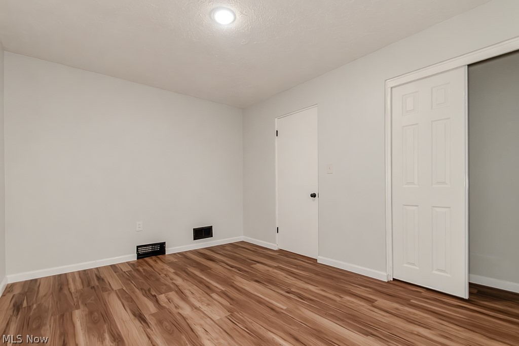 5220 North Ridge W Saybrook OH 44004