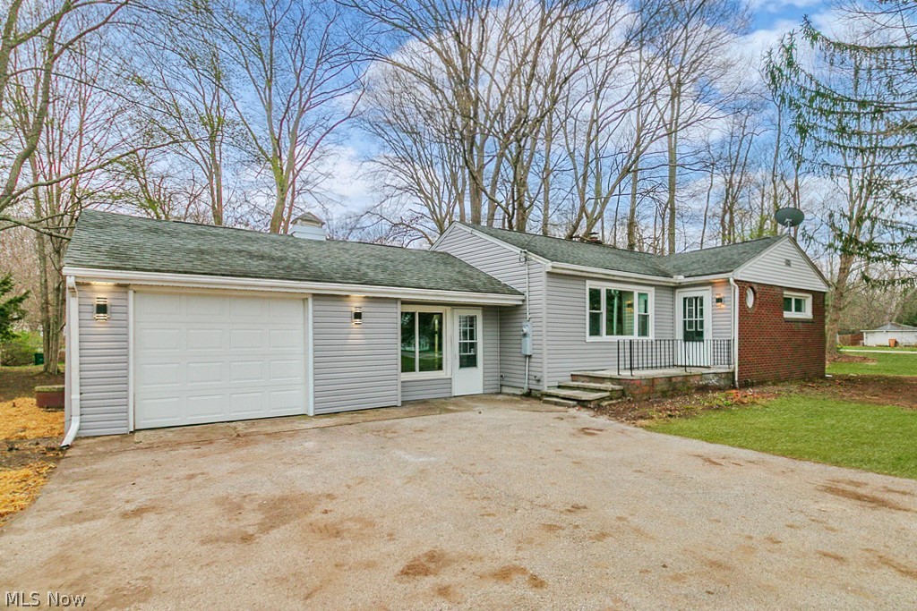5220 North Ridge W Saybrook OH 44004