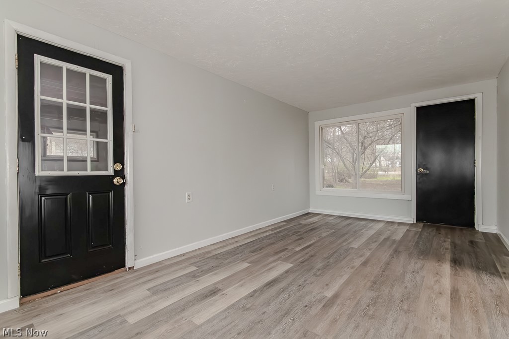 5220 North Ridge W Saybrook OH 44004