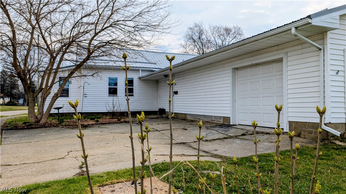 297 Depot Street Conneaut OH 44030
