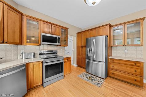6576 Glen Coe Drive Brecksville OH 44141