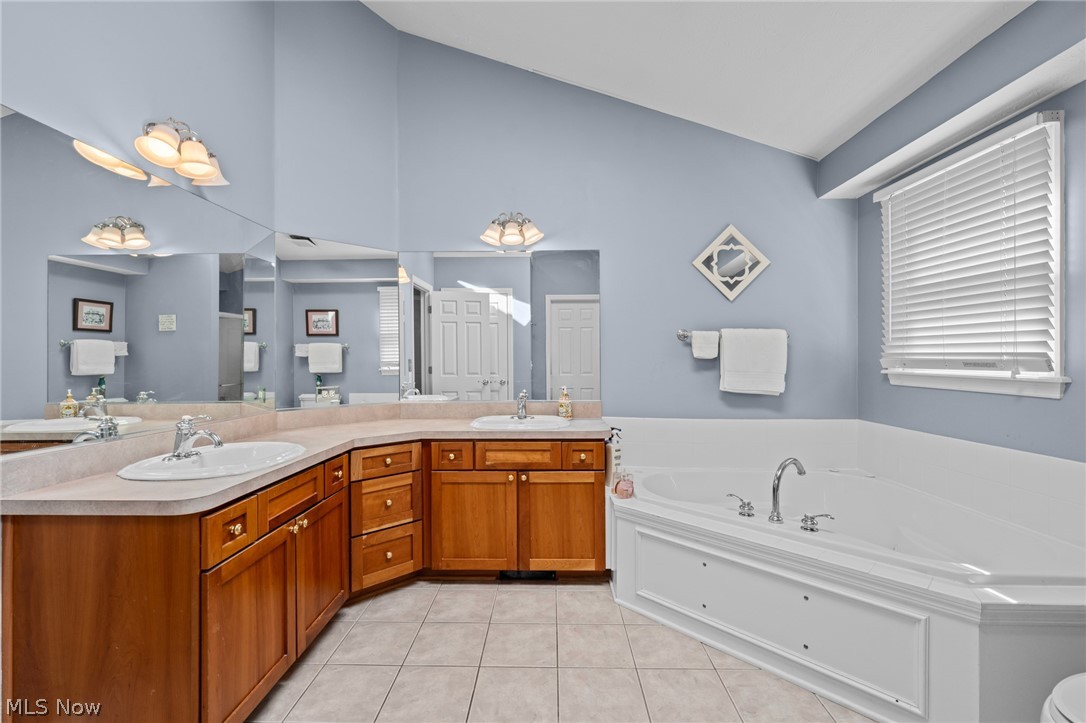 6576 Glen Coe Drive Brecksville OH 44141