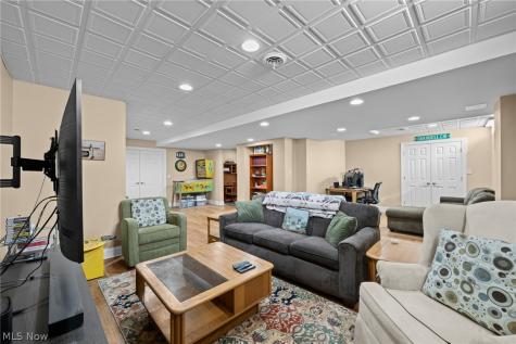 6576 Glen Coe Drive Brecksville OH 44141