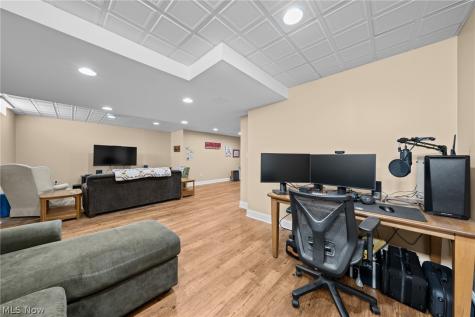 6576 Glen Coe Drive Brecksville OH 44141