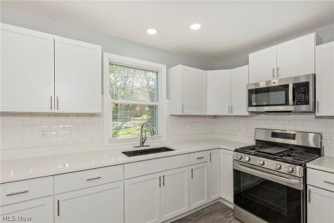1259 Hereford Road Cleveland Heights OH 44118