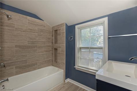 1259 Hereford Road Cleveland Heights OH 44118