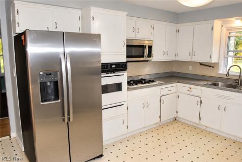 1974 Brookdale Road Richmond Heights OH 44143